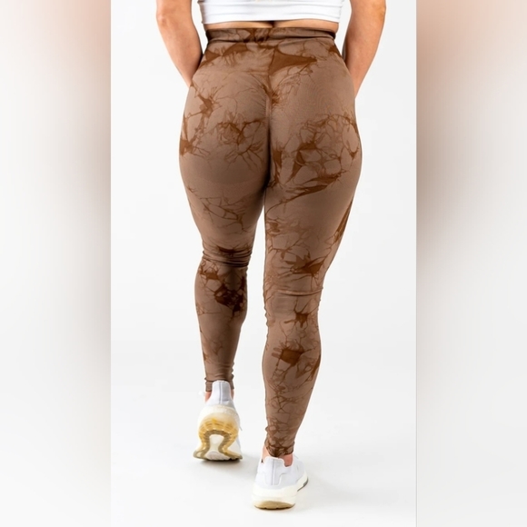 Nwt Curves N Combat Boots | Seamless Leggings w/Booty Scrunch | Brown Ma… - Picture 2 of 7